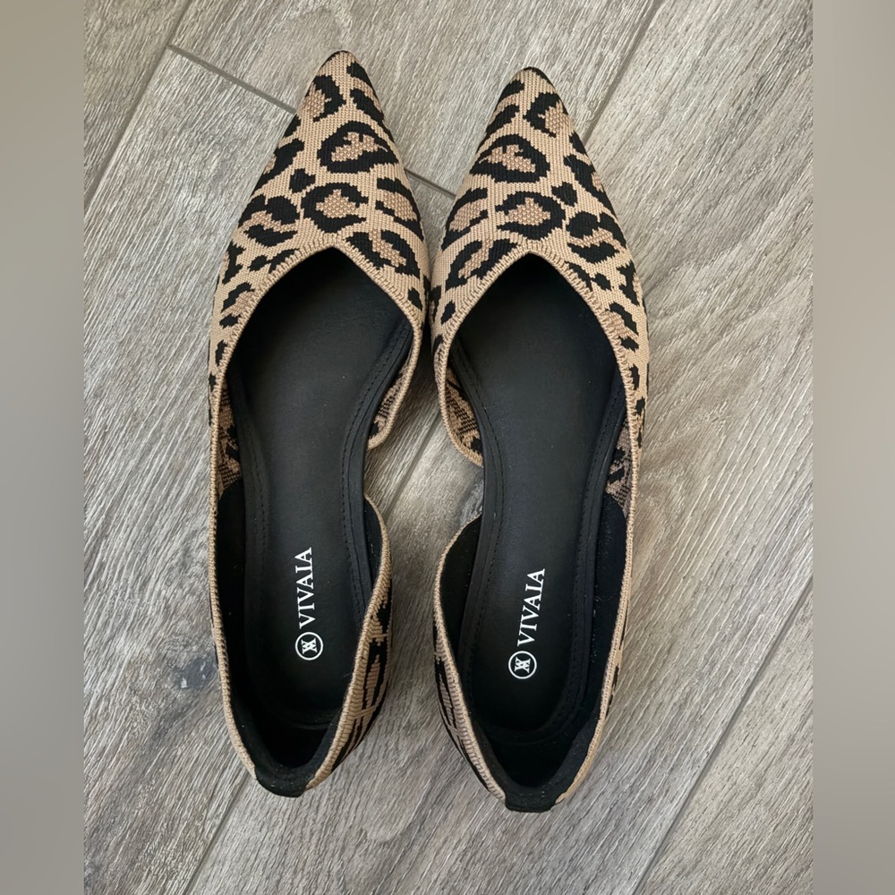 Vivaia EUC Women's Leopard Pointed Toe Knit D’Orsay Flats - Size 39/8